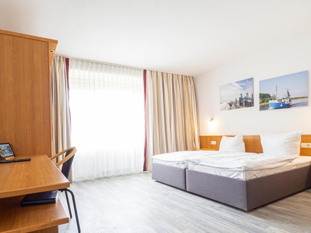 Motel Stralsund Exterior photo